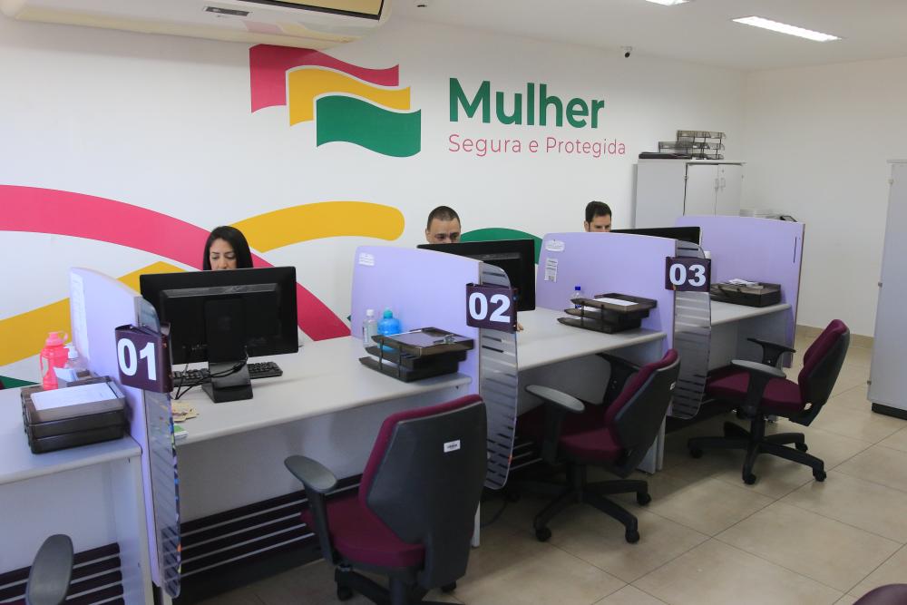 Capa da notícia: GDF e governo federal alinham implantação da nova Casa da Mulher Brasileira no Plano Piloto